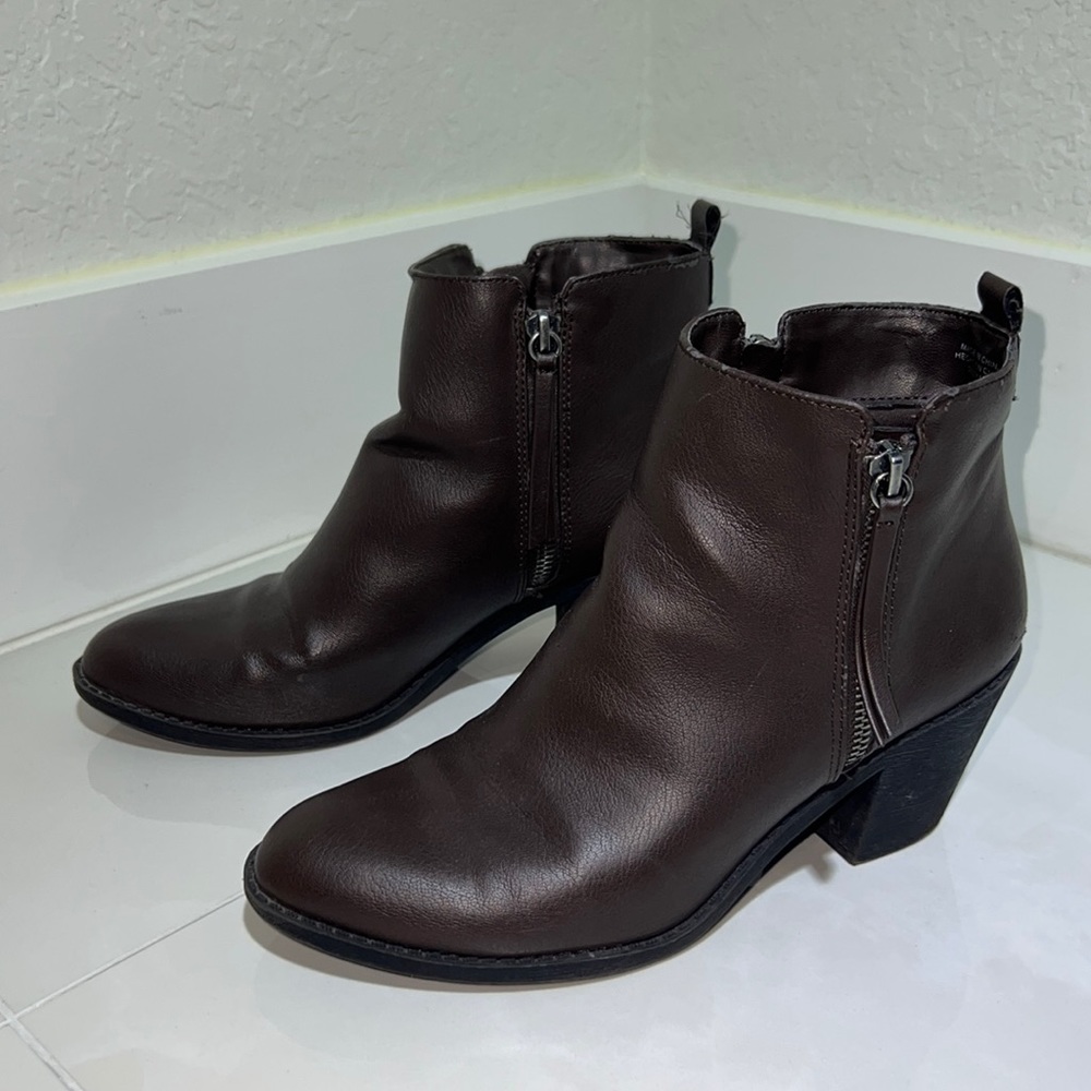 Forever21 size 7.5 - Brown Boots